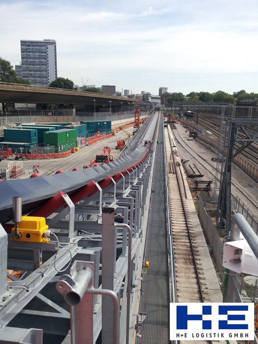 Abrindo caminho em Londres
Transportadores para construção de túneis de trânsito rápido no centro de Londres